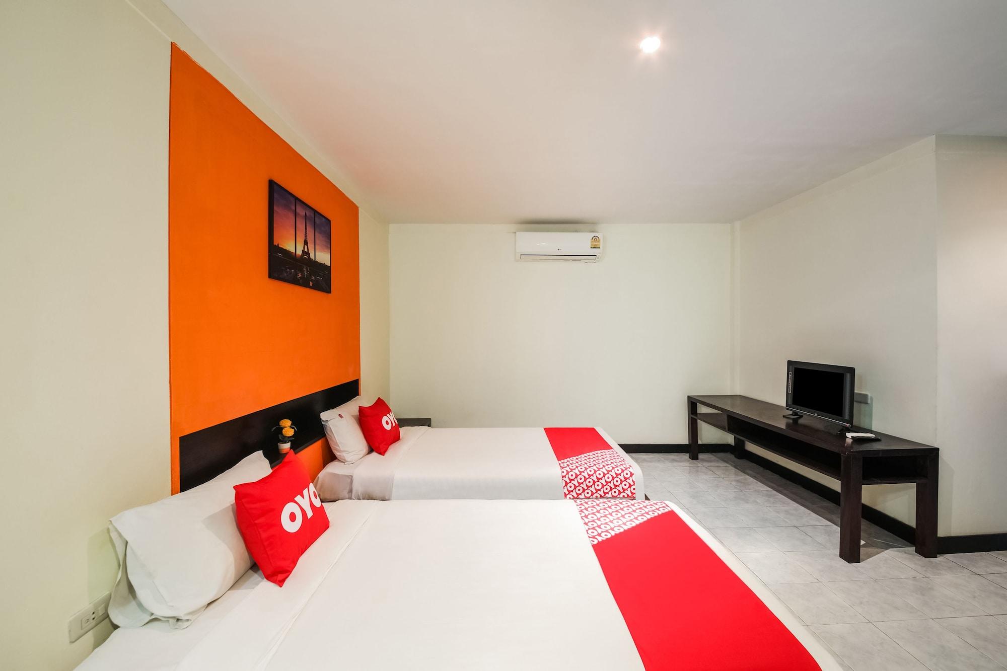 Oyo 244 Roar Inn Patong Exterior photo